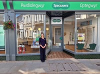 Brecon opticians raises £750 for local food bank