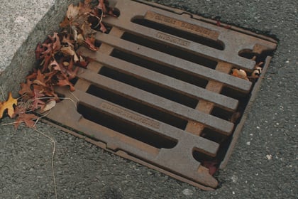 Motion to clear drains and gullies approved by councillors