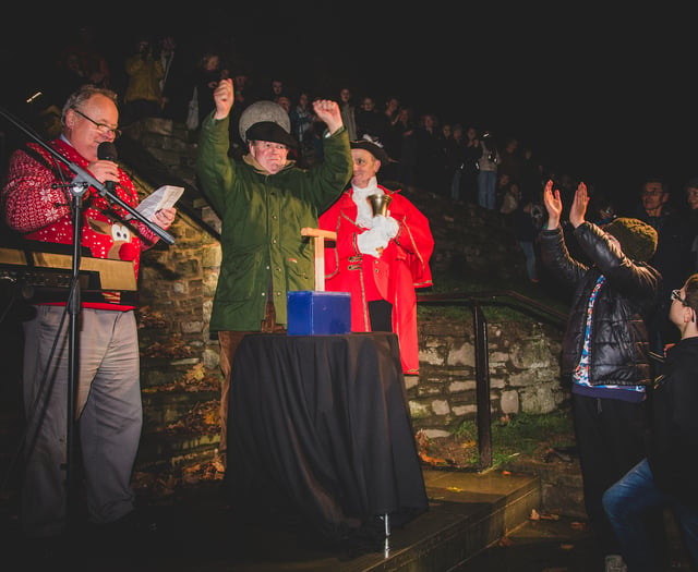 Author joins Hay Citizens of the Year for Christmas light switch-on