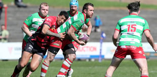 Drovers stay top with impressive seven-try win