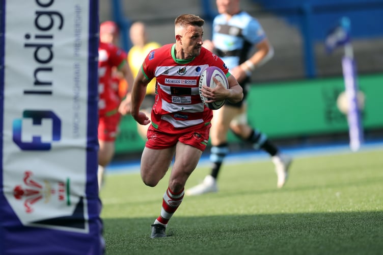 2022-23 WRU Indigo Premiership Play off Final

21.05.23 Llandovery v Cardiff

Lee Rees crosses for Llandovery
