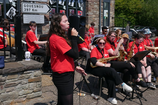 Neath College’s Jazz ensemble play outside the CWTCH for the Brecon Jazz Taster Day 