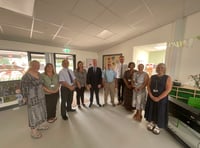 Welsh Government Minister visits Lower Cwmtwrch early years facility 