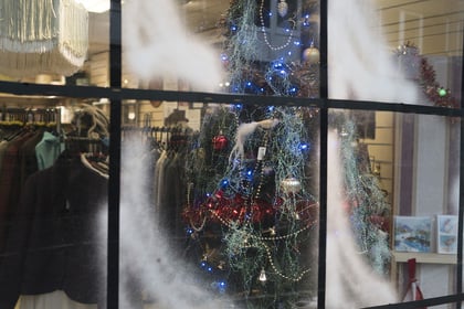 Brecon Town Council announces return of Christmas window competition