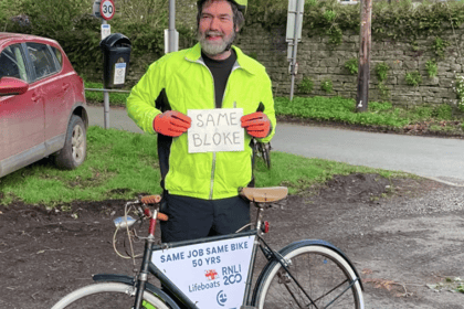 Man celebrates 50th work anniversary with sentimental bike ride