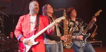 Top tribute to rock band set to play in Llandrindod Wells