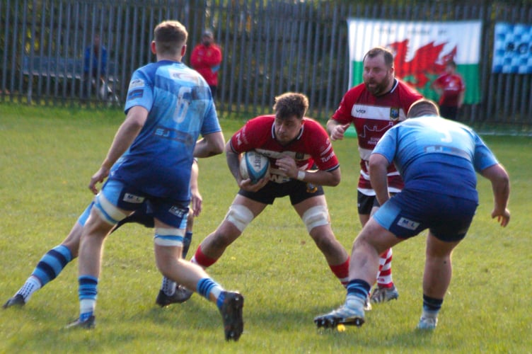 Logan McIntosh commits two defenders - Brecon RFC