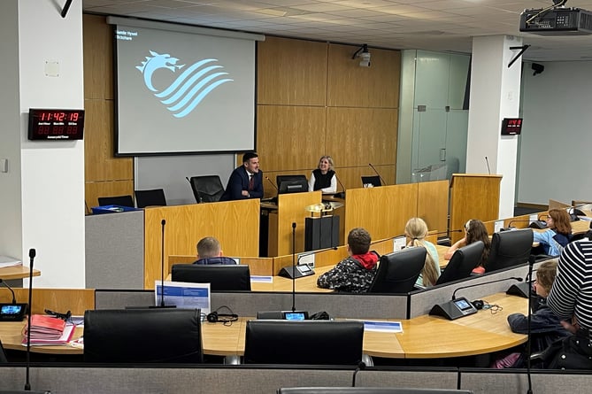 James Evans MS addressing pupils at the Senedd