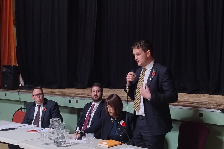 MP David Chadwick addressing the meeting