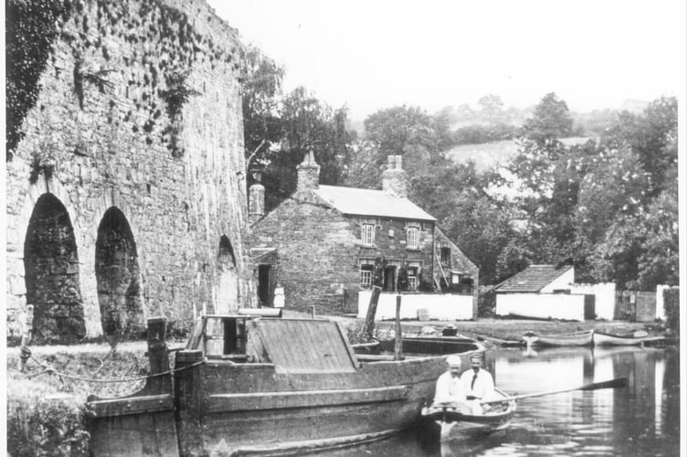 A scene from the past along the canal at Llangattock